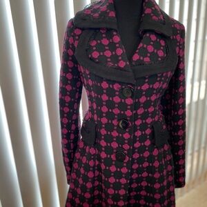 Kensie Black and Magenta Patterned Tailored Coat
